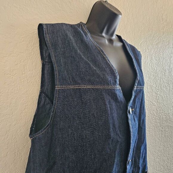 Standard Issue Cactus Vest - Picture 2 of 7